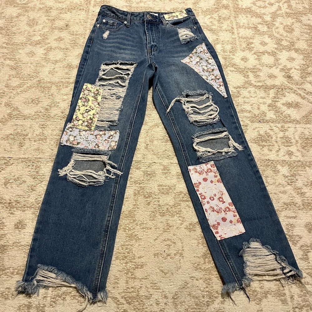 Almost Famous Women‎ Patchwork Distressed Straight Crop Leg Jeans Size 3 Cottage